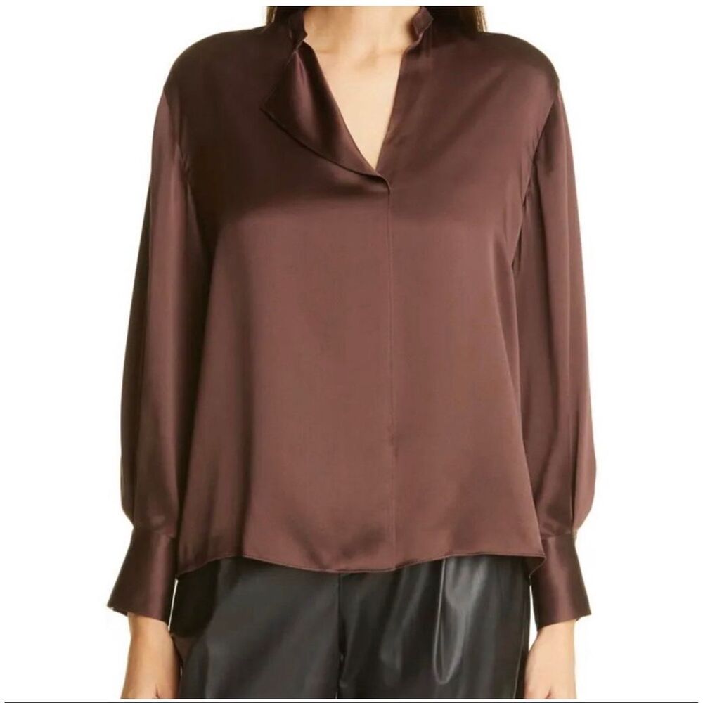 NWT Vince Silk Shaped Collar Popover Size M